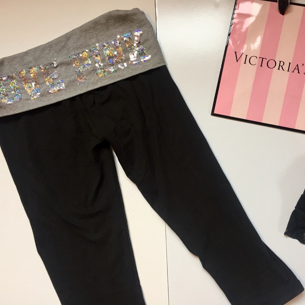 Victoria’s Secret PINK Cropped Leggings
